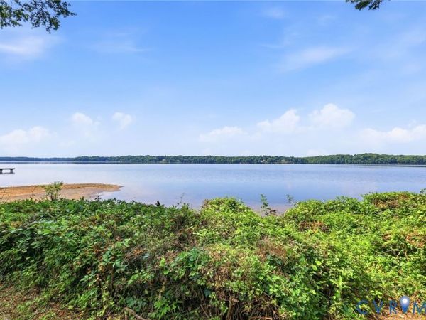 3211 Regatta Pointe Court , Midlothian, VA 23112