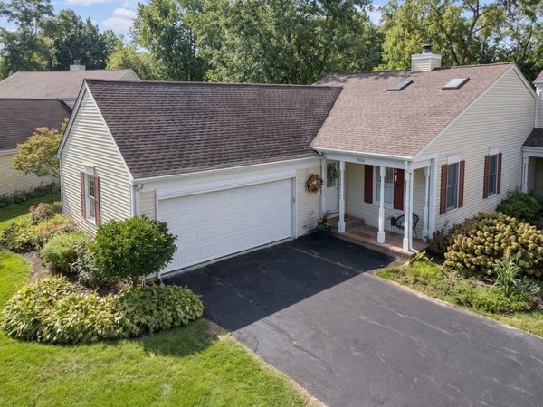1069 Devonshire Avenue , Unit 1069, Naperville, IL 60540