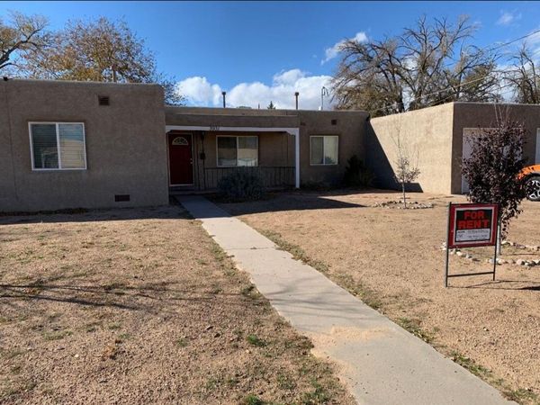3931 Thaxton Avenue SE, Albuquerque, NM 87108