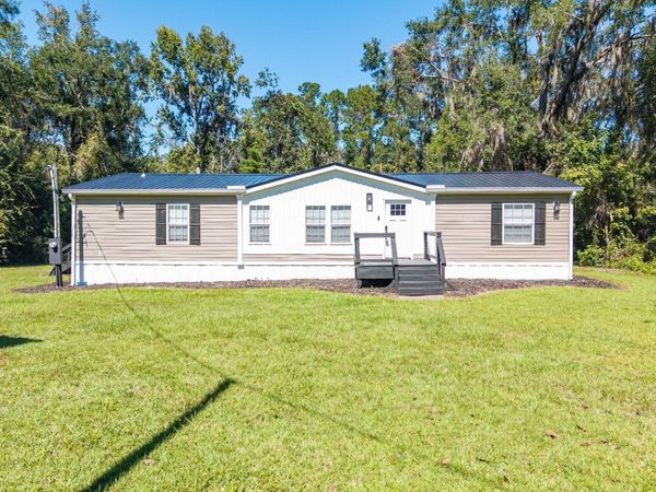 1103 NW MOORE RD., Lake City, FL 32055