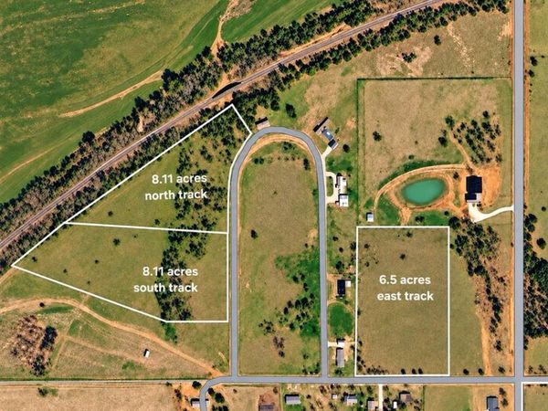 6284 Lake Breeze Drive, Guthrie, OK 73044