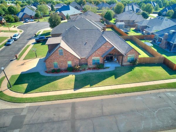 4712 SW 124th Place, Oklahoma City, OK 73173