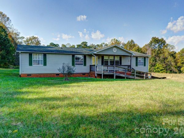 171 Aderholdt Road , Bessemer City, NC 28016