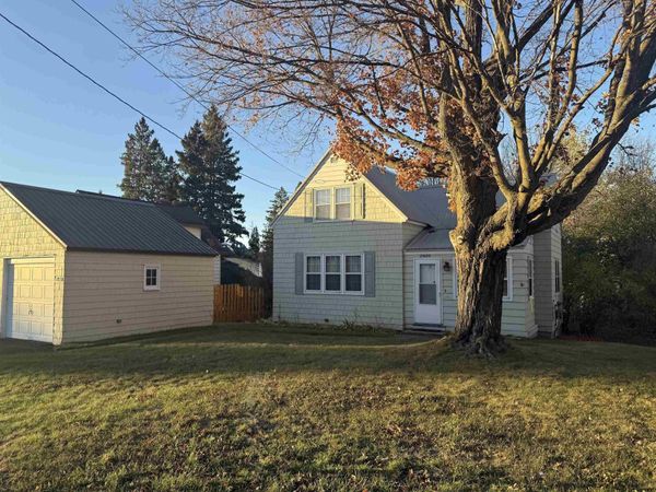 5122 E Sunset Road, Ironwood Twp, MI 49938