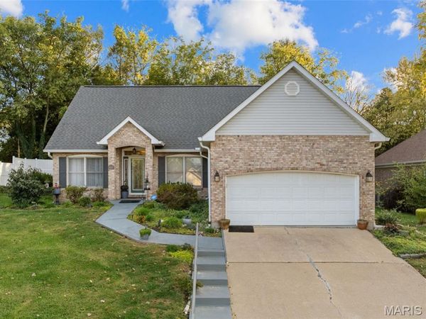 614 Windy Ridge Drive, Washington, MO 63090
