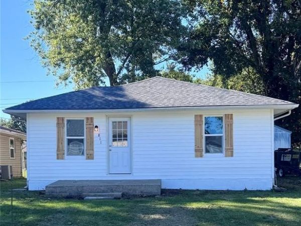 811 McKinley Avenue , Moberly, MO 65270