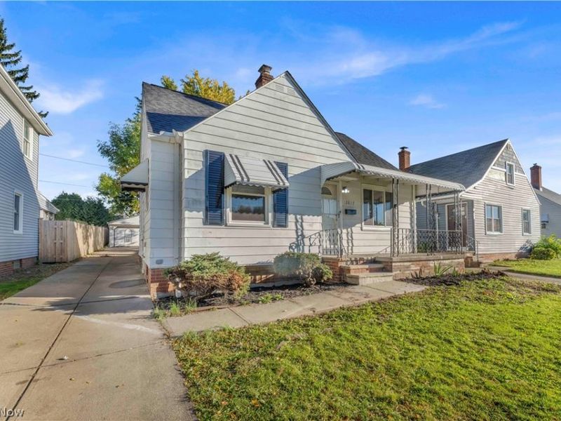 12817 Oak Park Boulevard , Garfield Heights, OH 44125 Photo 2