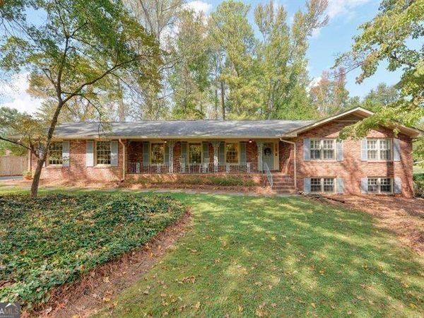 2607 Club Valley Drive NE, Marietta, GA 30068