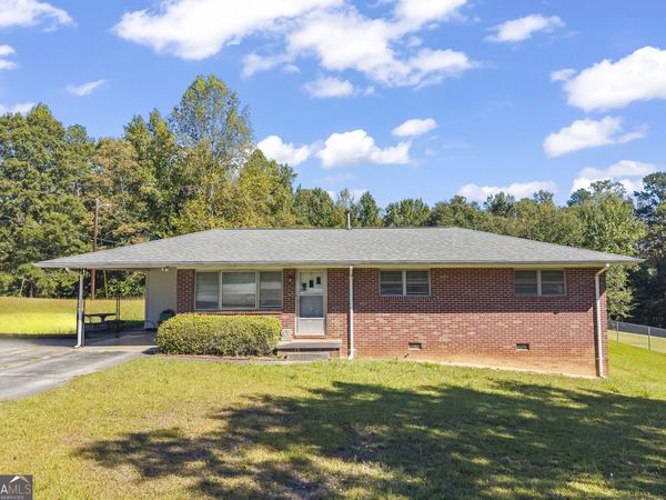 229 Lewis Street, Toccoa, GA 30577