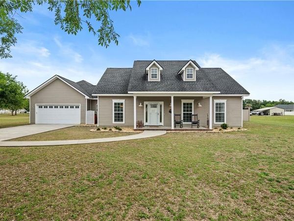 6338 Sun Dell Circle , Blackshear, GA 31516