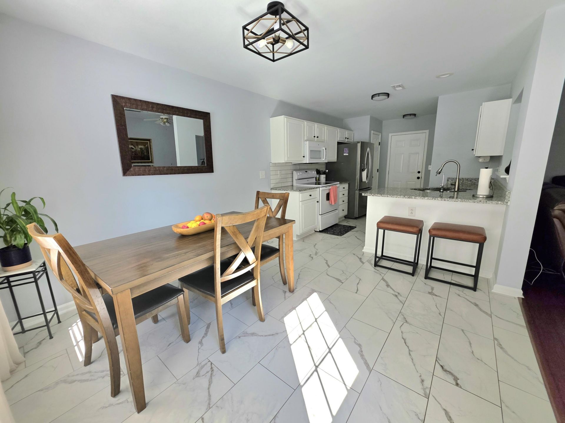 207 Pemberly Boulevard Photo 14