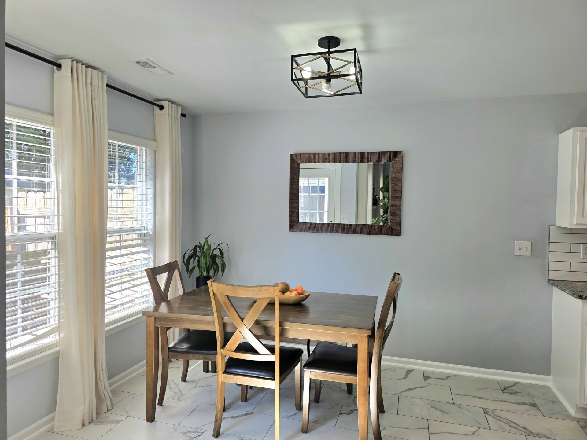 207 Pemberly Boulevard Photo 16