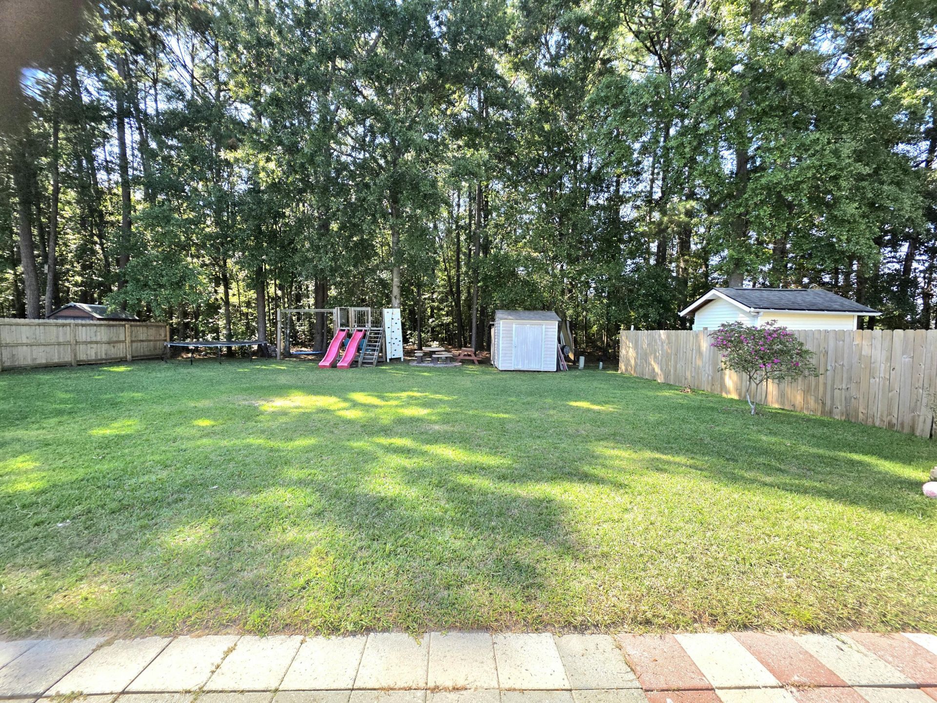207 Pemberly Boulevard Photo 42