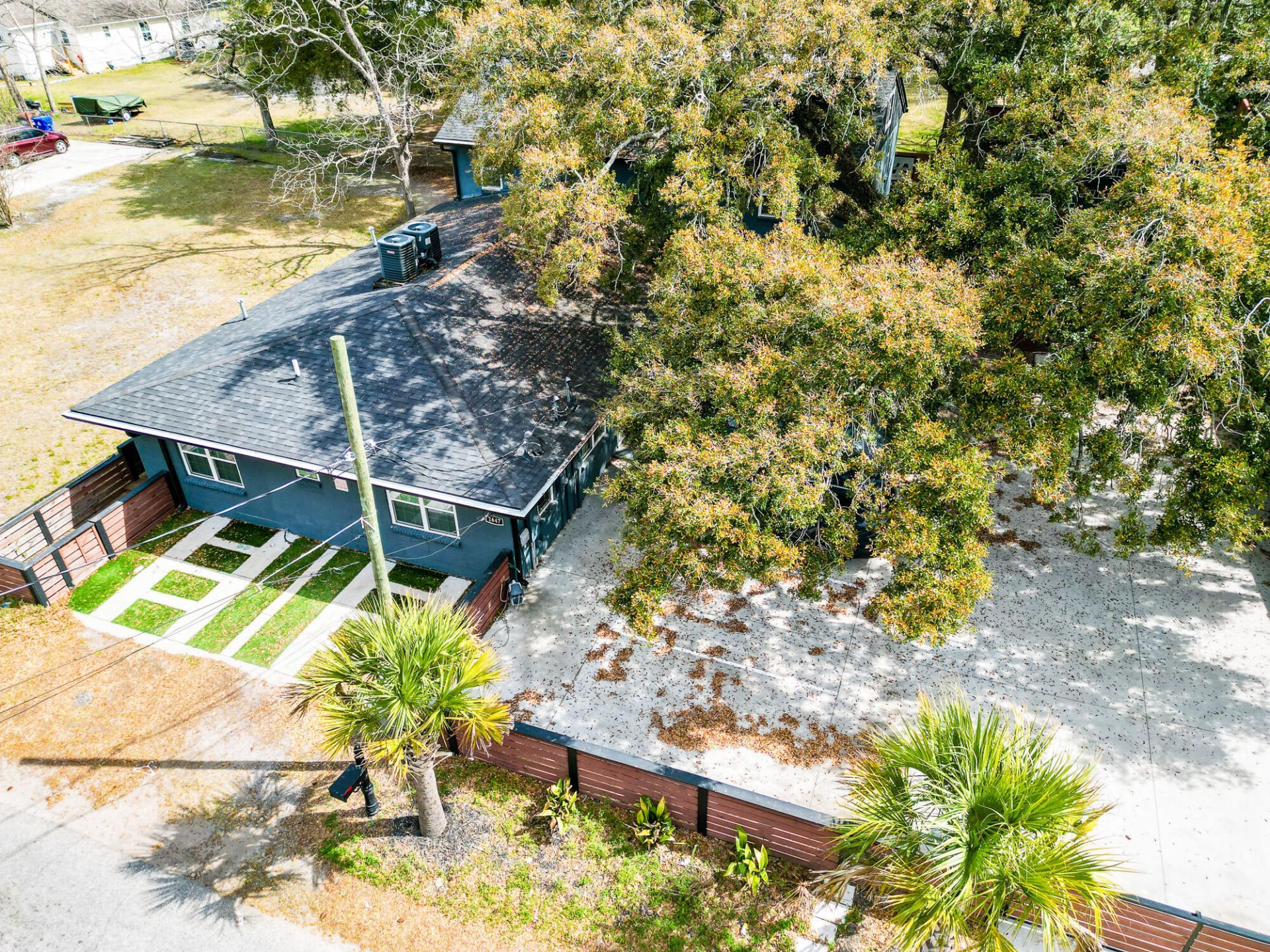 2647 Bonds Avenue  Photo 15