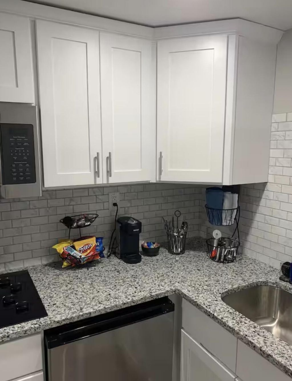 2647 Bonds Avenue  Photo 65