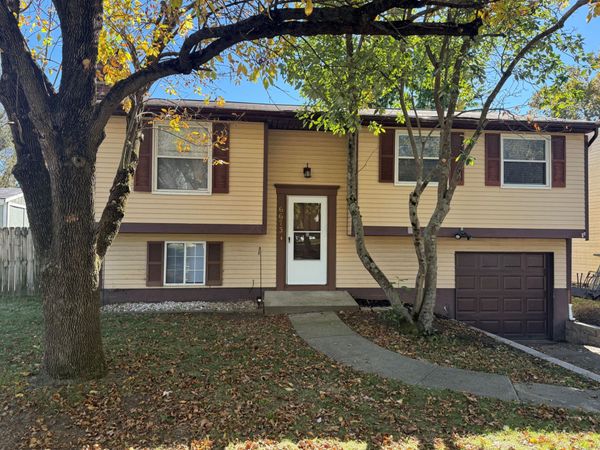 6673 Centennial Drive , Reynoldsburg, OH 43068