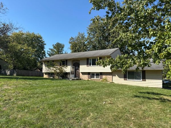 1526 Rolling Knoll Drive, Goshen Twp, OH 45140