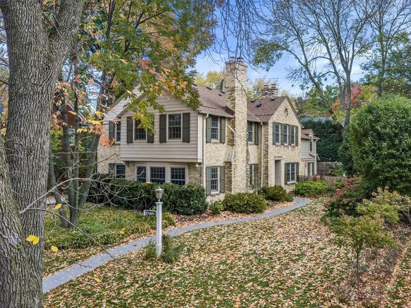 4732 N Wilshire ROAD, Whitefish Bay, WI 53211