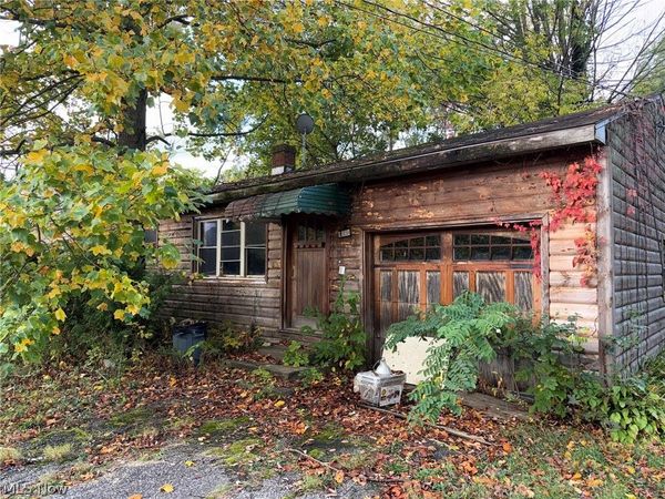 9128 Elm Street, Kirtland, OH 44094