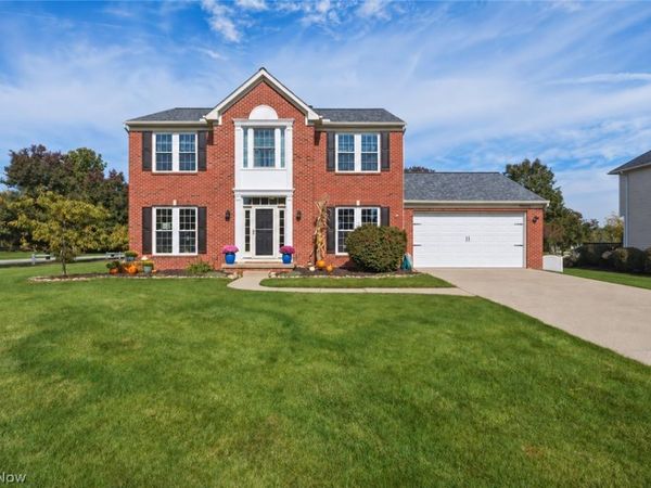39280 Camelot Way , Avon, OH 44011