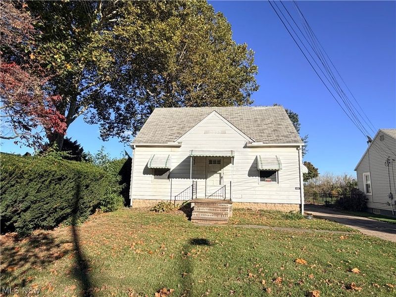 4581 E 49th Street , Cuyahoga Heights, OH 44125 Photo 5