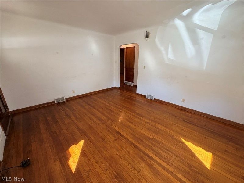4581 E 49th Street , Cuyahoga Heights, OH 44125 Photo 8