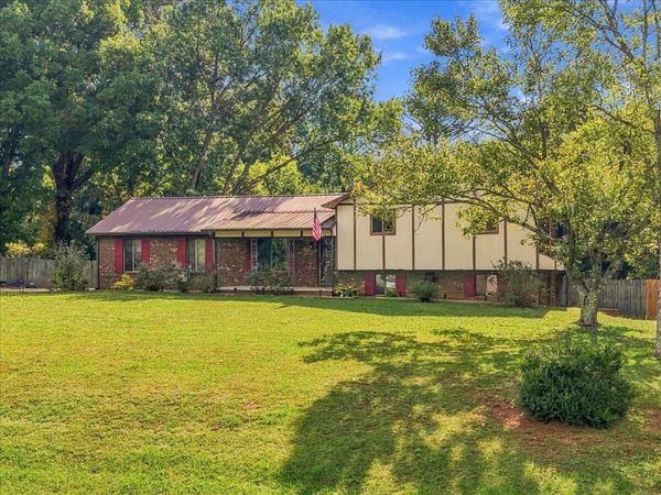 748 Bruner Road, Strawberry Plains, TN 37871