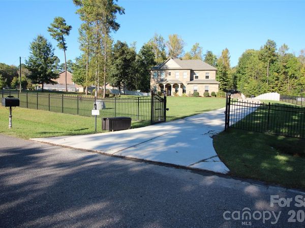 145 Bay Shore Drive , Belmont, NC 28012