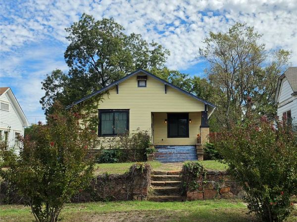 415 S Oak Street , Sapulpa, OK 74066
