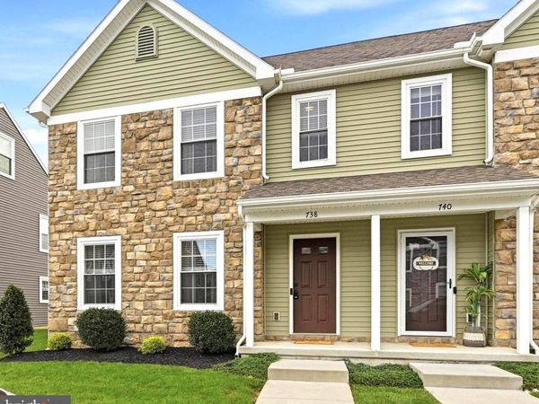 738 FARMWOOD LANE, LEBANON, PA 17042