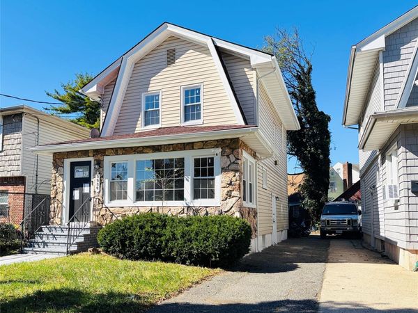 9934 Bellaire Place , Queens Village, NY 11429