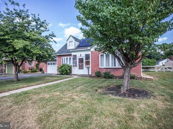 207 N LINDEN STREET , ROBESONIA, PA 19551
