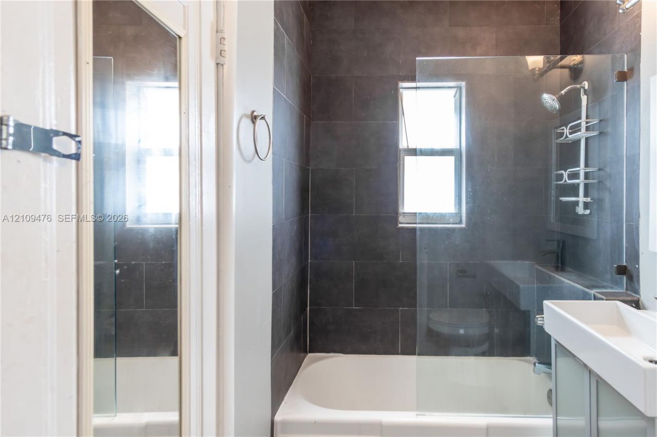 846 Jefferson Ave , Unit 4, Miami Beach, FL 33139 Photo