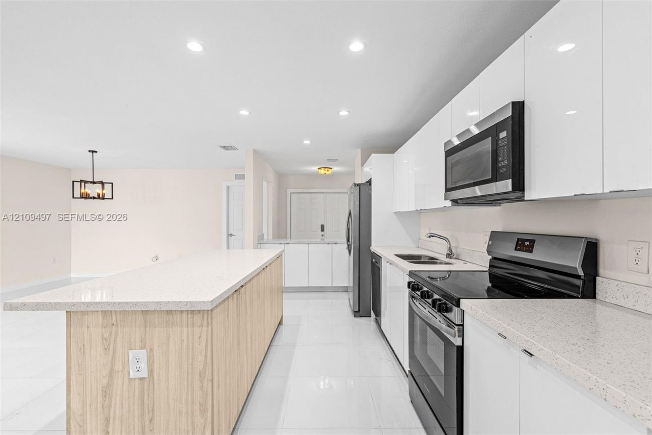 829 SW 5th St , Homestead, FL 33030 Photo