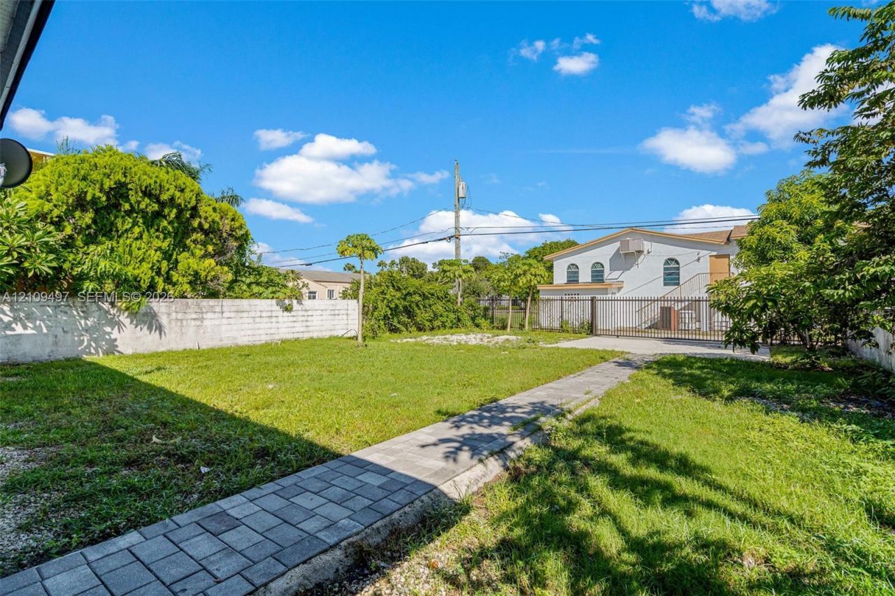 829 SW 5th St , Homestead, FL 33030 Photo