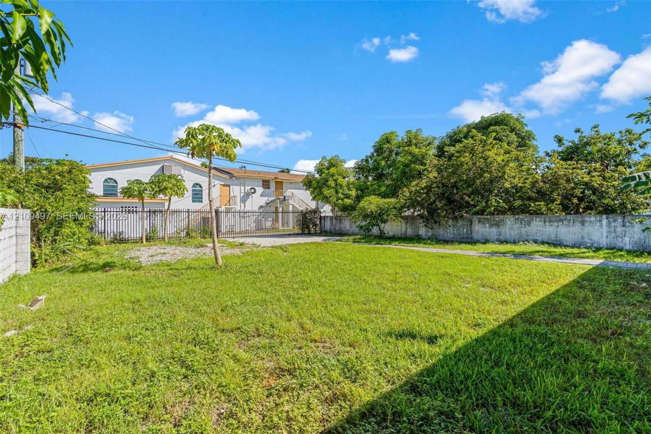 829 SW 5th St , Homestead, FL 33030 Photo