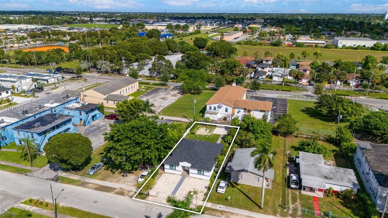 829 SW 5th St , Homestead, FL 33030 Photo