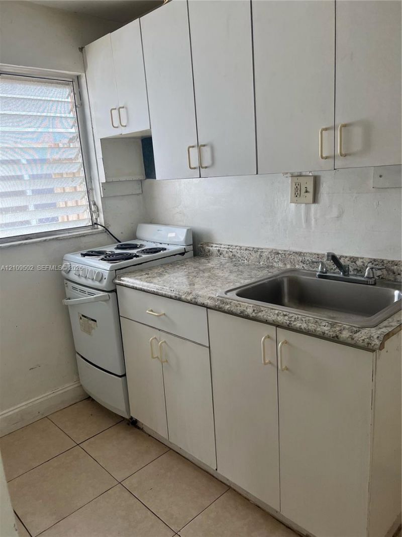 1051 SW 11th Ave , Miami, FL 33130 Photo