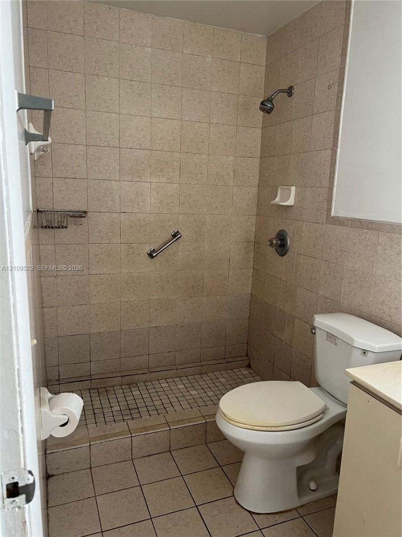 1051 SW 11th Ave , Miami, FL 33130 Photo
