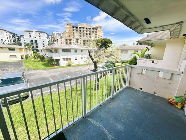 7340 SW 82nd St , Unit C204, Miami, FL 33143