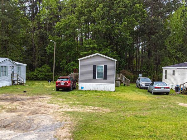 16 Locust St , Andrews, SC 29510