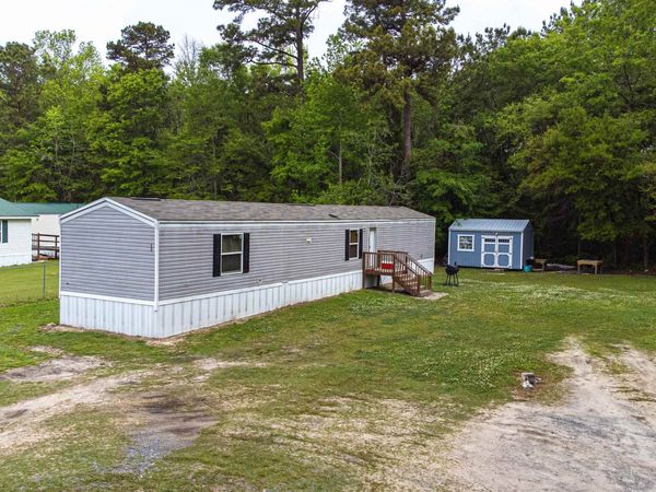 13 Locust St , Andrews, SC 29510