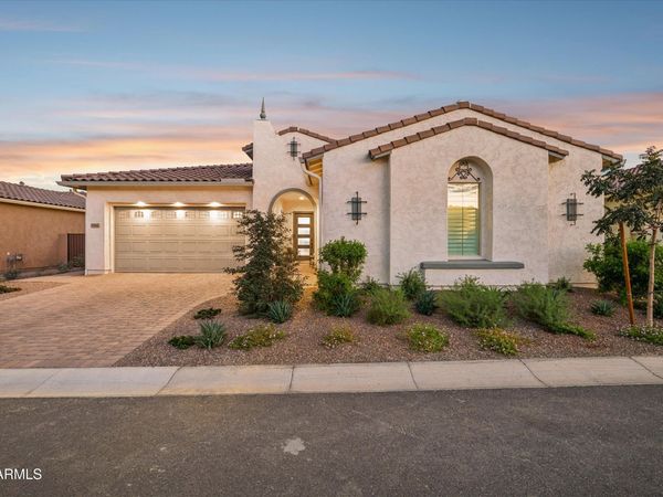 5861 N 207TH Drive, Buckeye, AZ 85396