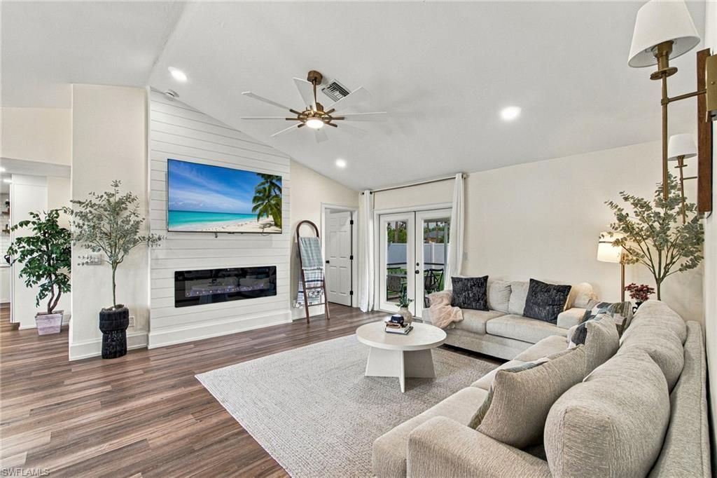 10208 Shade Tree Ct , Bonita Springs, FL 34135 Photo