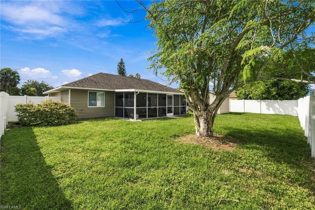 10208 Shade Tree Ct , Bonita Springs, FL 34135 Photo