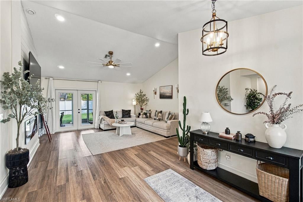 10208 Shade Tree Ct , Bonita Springs, FL 34135 Photo