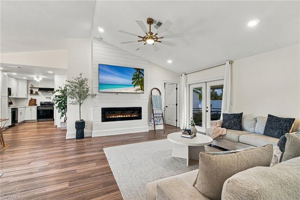 10208 Shade Tree Ct , Bonita Springs, FL 34135 Photo