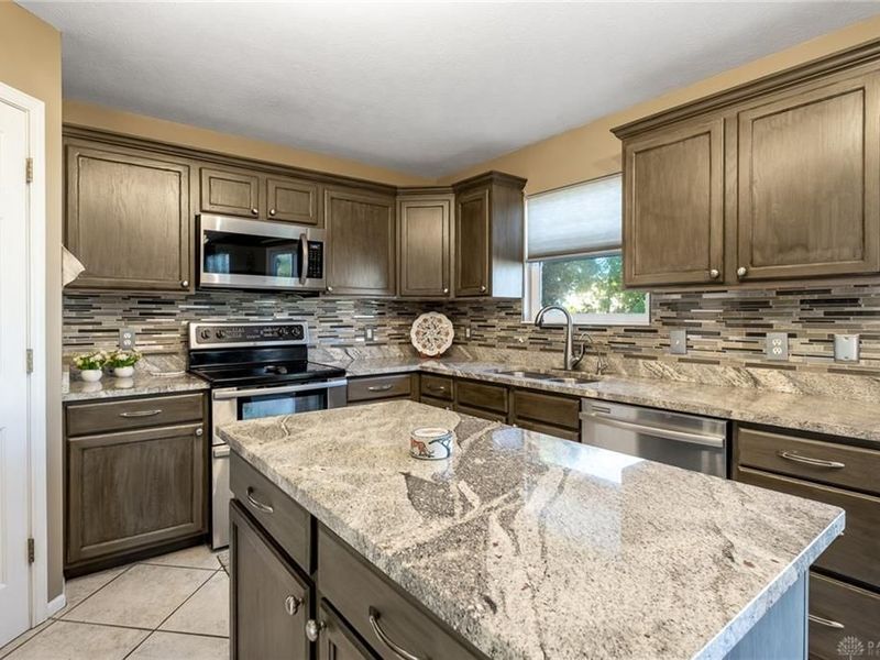 1233 Alexandersville Road, Miami Township, OH 45342 Photo 12