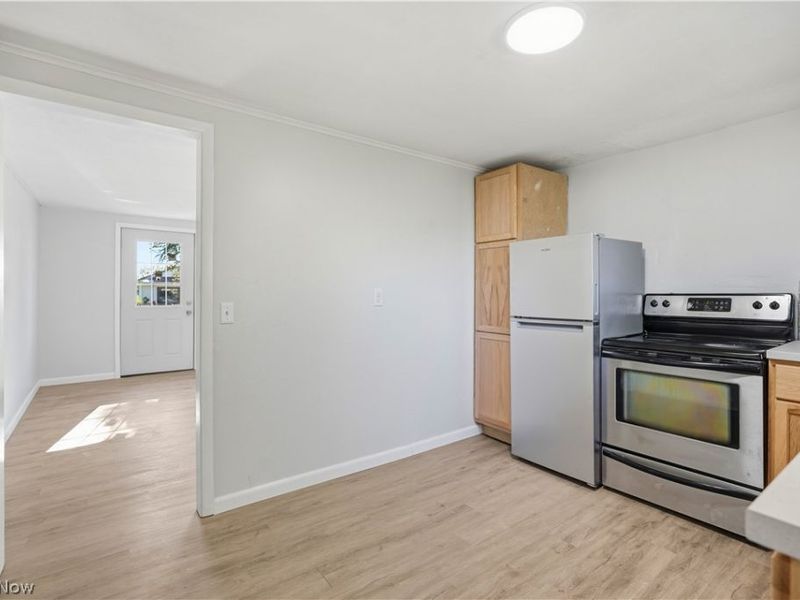 52 W Washburn Street, New London, OH 44851 Photo 6