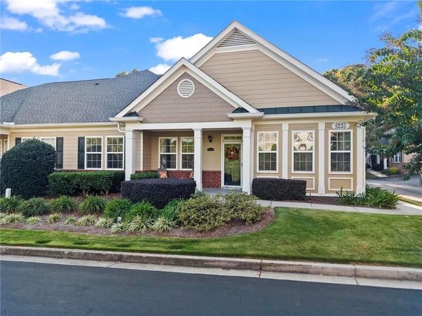 2645 Grapevine Circle , Cumming, GA 30041